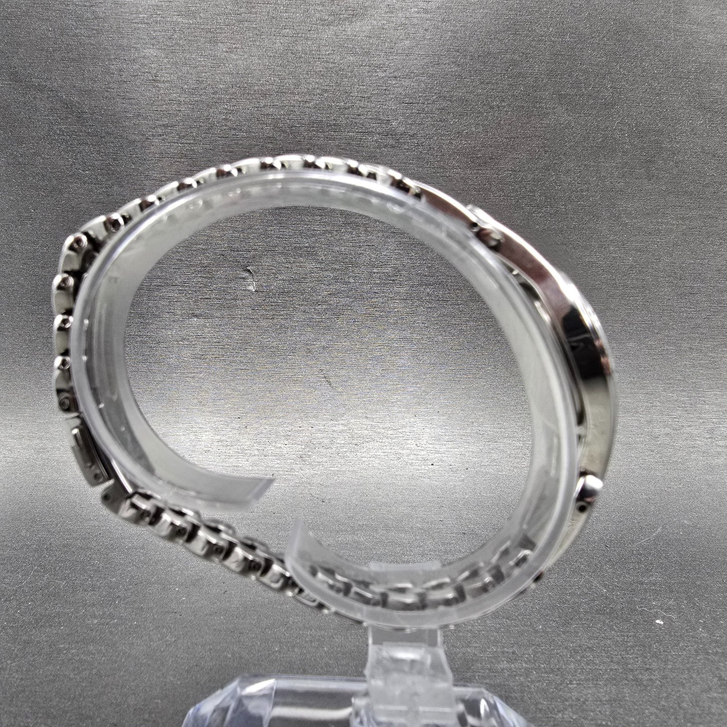 Seiko Solar Watch Women 23mm MOP Dial Silver Tone Round V115-0AP0 Runs Pfizer8
