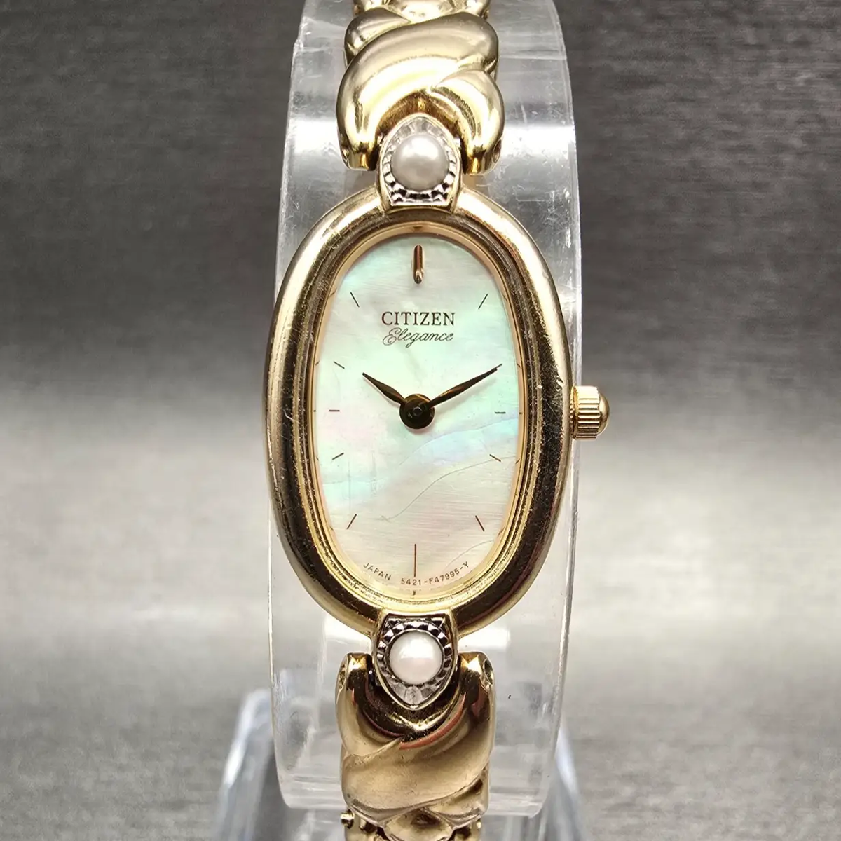 Citizen Elegance Watch Women 14mm MOP Dial Gold Tone Oval 5421-F43542 New Batt0