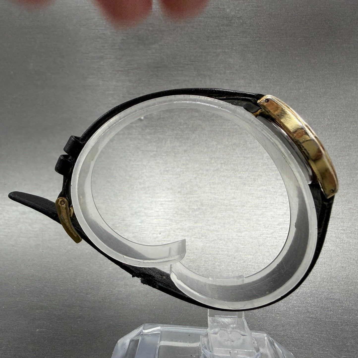 Seiko Watch Women 22mm Champagne Dial Gold Tone Round Date 3Y02-0039 New Battery8