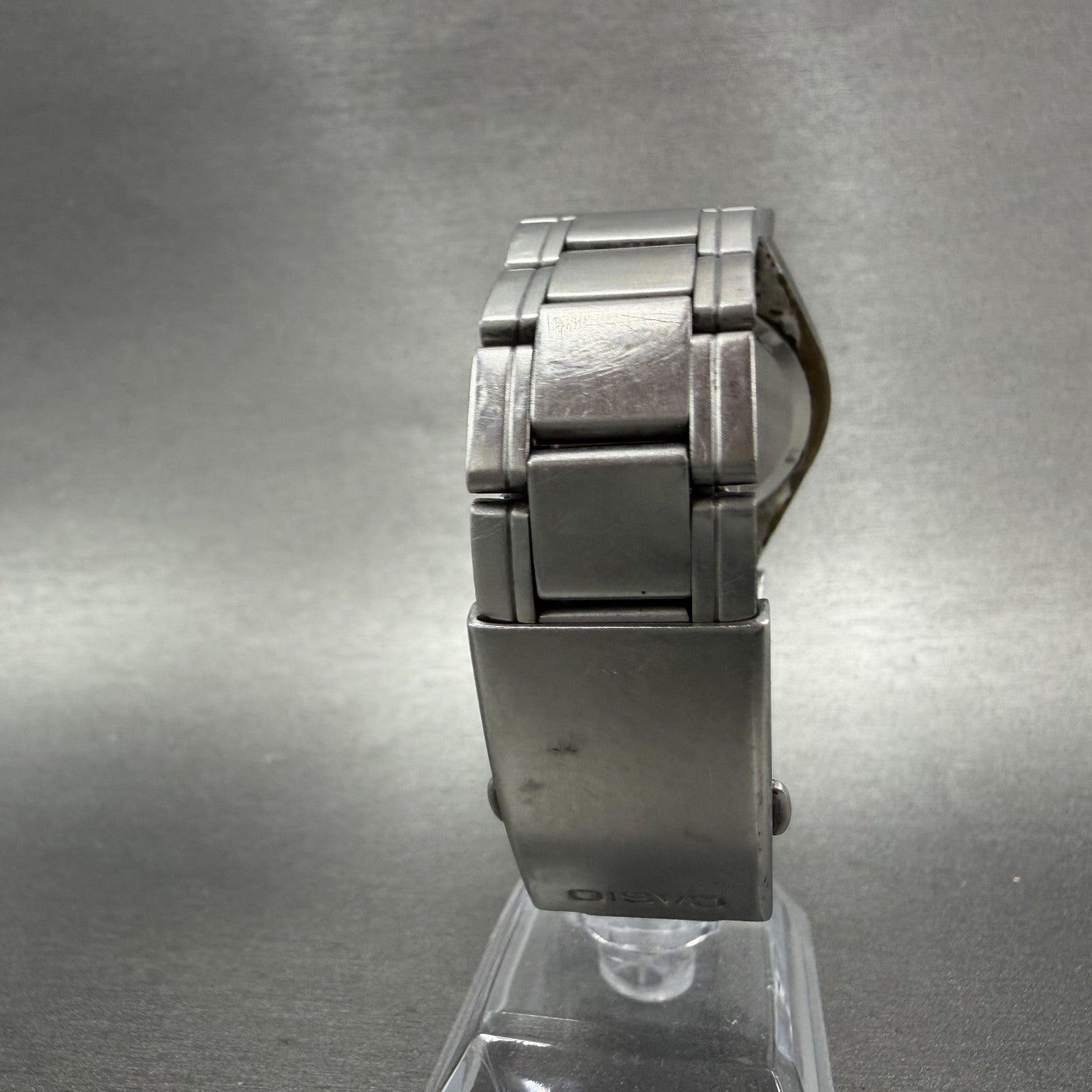 Armitron Pro All Sport Dive Watch Men 37mm Black Dial Two Tone Daydate New Batt7