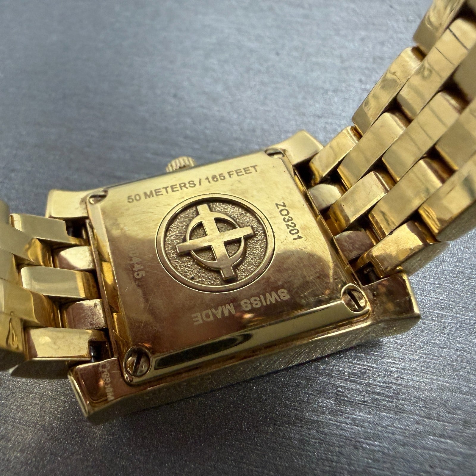 Zodiac Tank Watch Women 21mm White Dial Gold Tone Rectangle Z03201 New Battery9