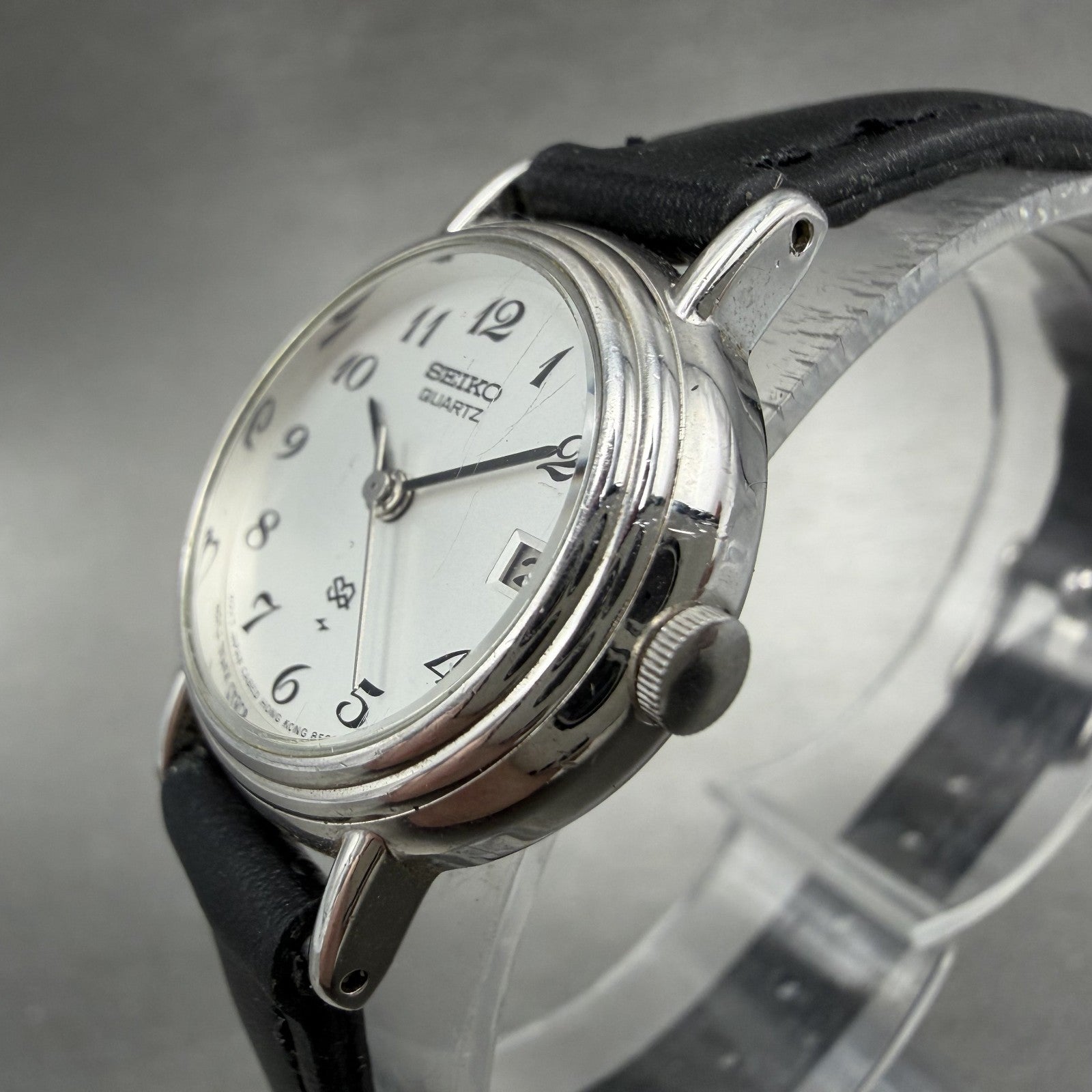 Seiko SQ Watch Women 23mm Silver Dial Silver Tone Date 8522-0030 New Battery2