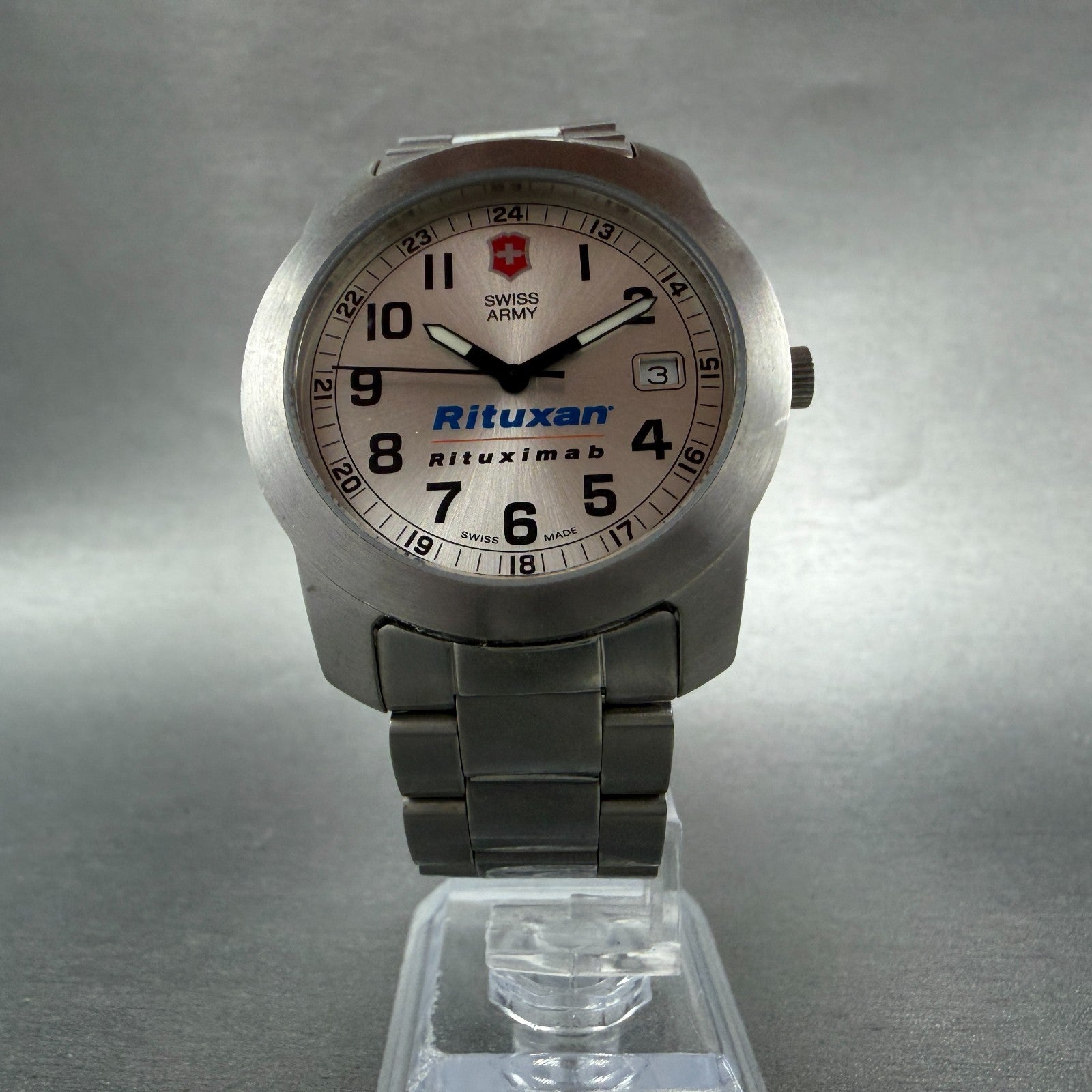 Victorinox Swiss Army Field Watch Men 39mm Silver Dial Steel Date New Battery KL5