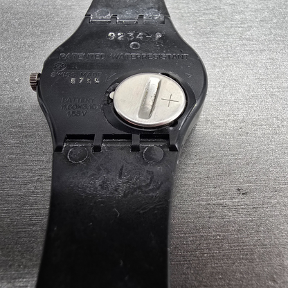 Swatch Color Window Watch Men 34mm Black Dial Black Tone Round GB715 New Battery13