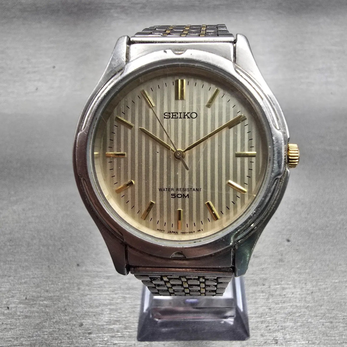 Seiko Watch Men 36mm Champagne Dial Silver Tone Round 7N01-0AL0 New Battery VTG0