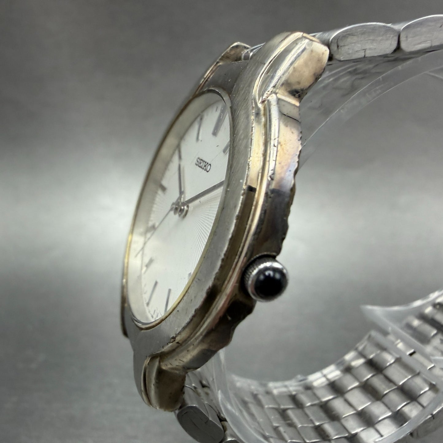 Seiko Watch Men 35mm White Dial Silver Tone Round V701-7A60 New Battery Vintage2