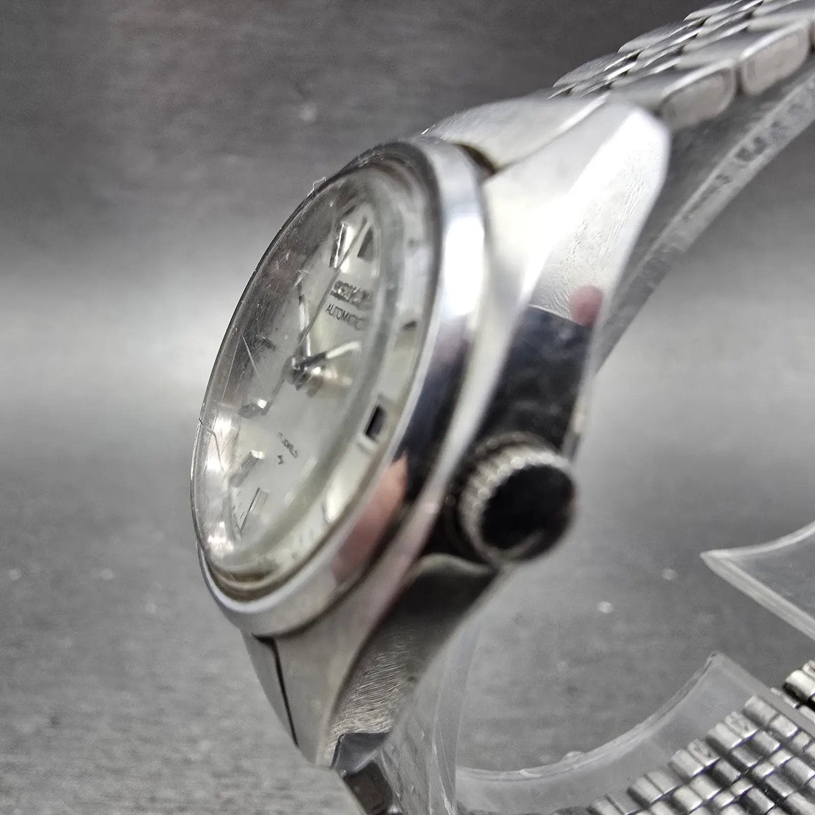 Seiko Automatic Watch Women 25mm Silver Dial Silver Tone Date 4205-0170 Runs2