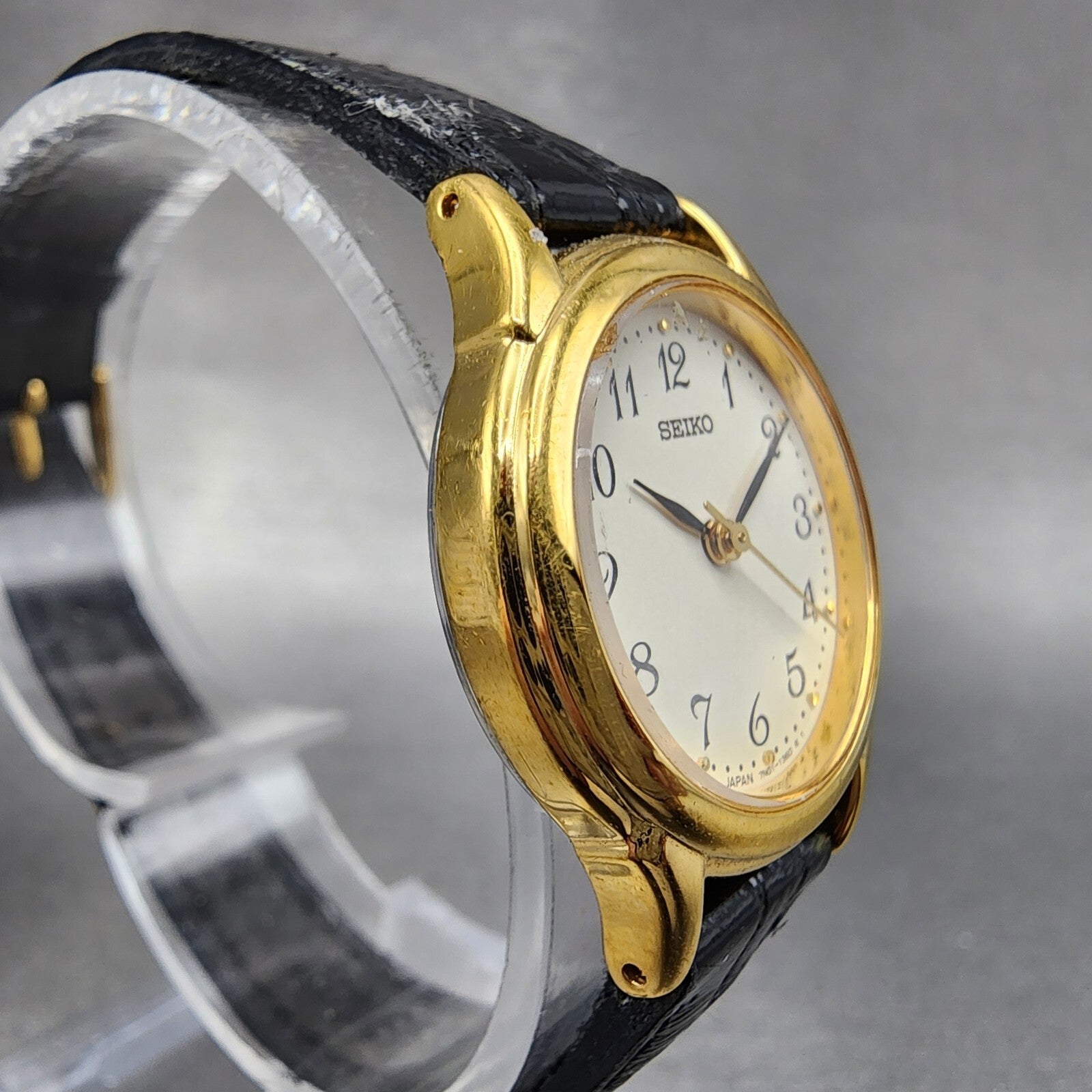 Seiko Watch Women 25mm Cream Dial Gold Tone Round 7N016880 New Battery3