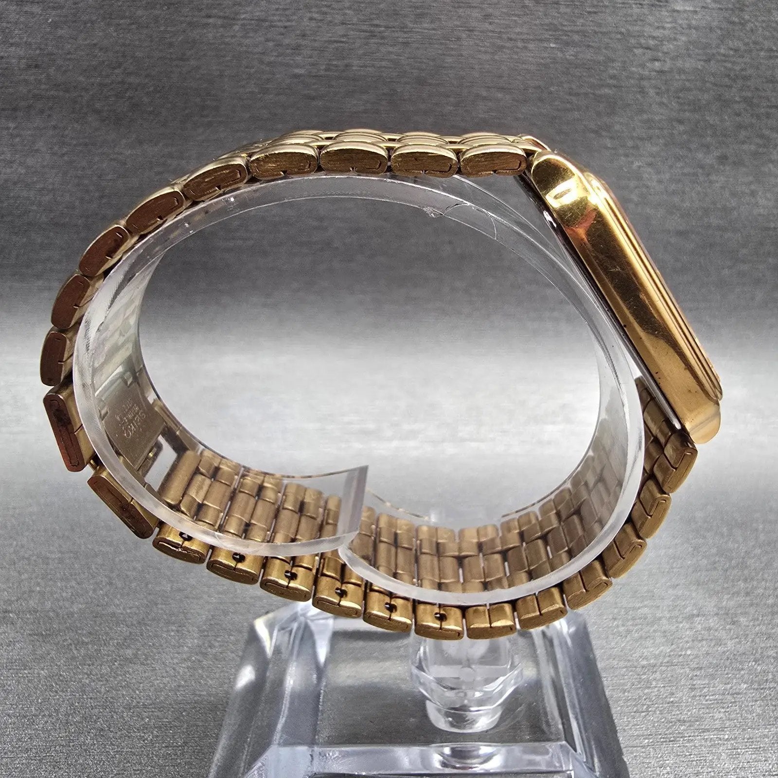 Seiko Tank Watch Men 26mm Gold Dial Gold Tone Date Rectangle V722-5A70 New Batt8