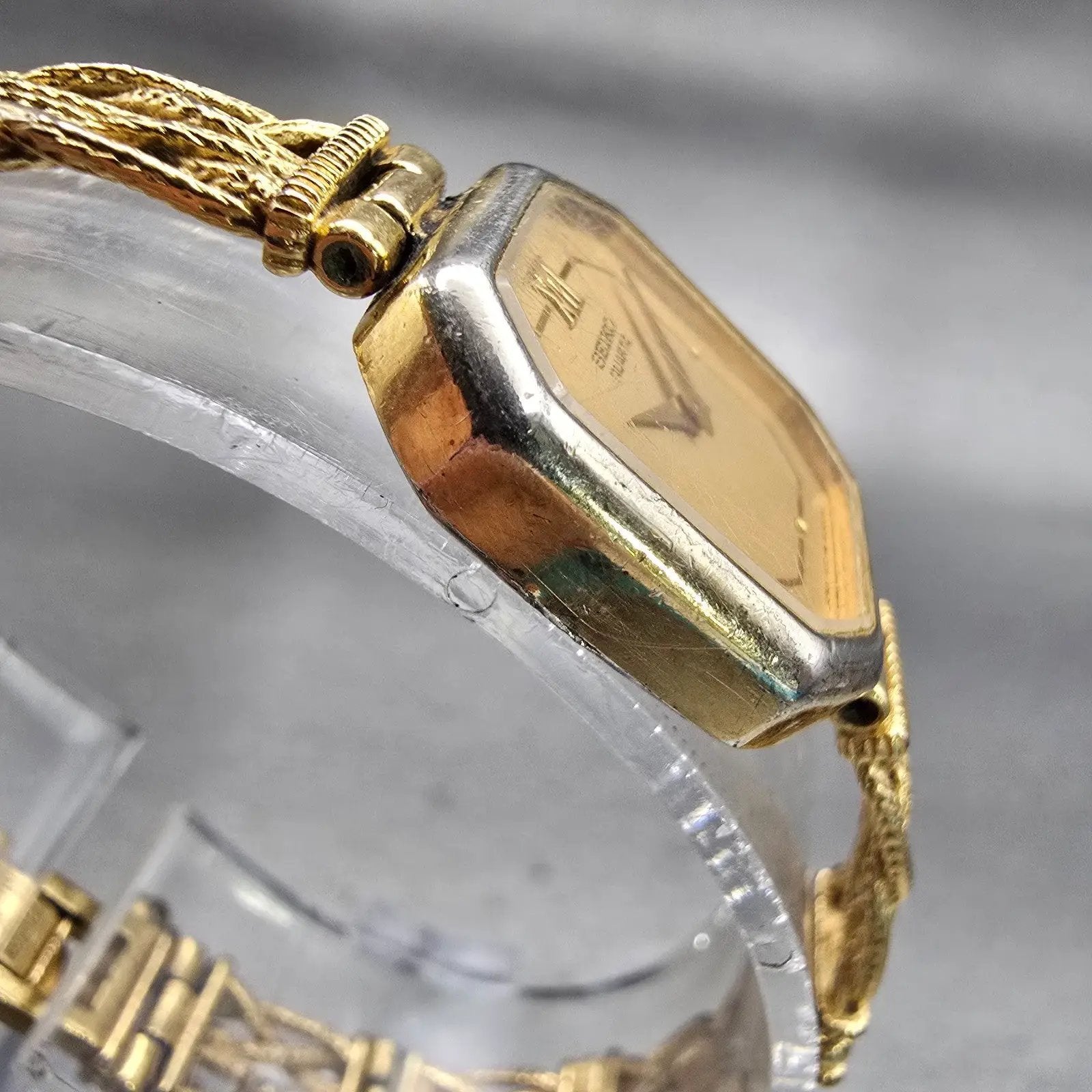 Seiko Watch Women 17mm Gold Dial Gold Tone Octagon 1400-8289 New Battery Vintage3