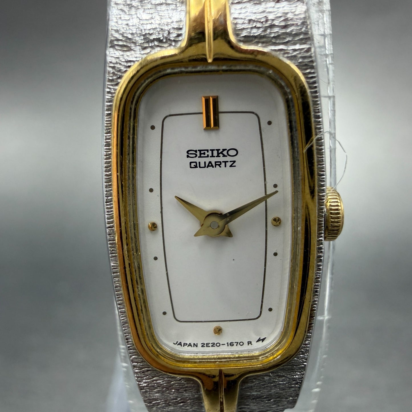 Seiko Tank Watch Women 13mm Gold Dial Gold Tone Rectangle 2E20-6319 New Battery91