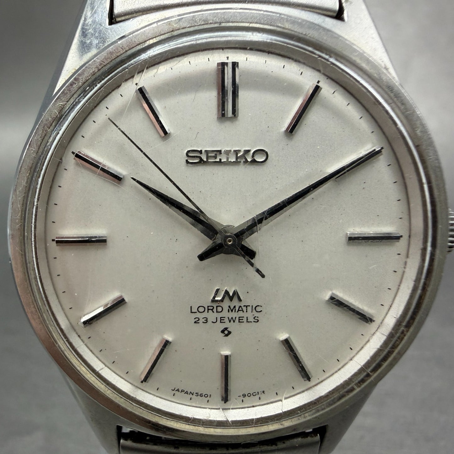 Seiko Lord Matic Watch Men 36mm Silver Dial Silver Tone Round 5601-9000 PARTS2