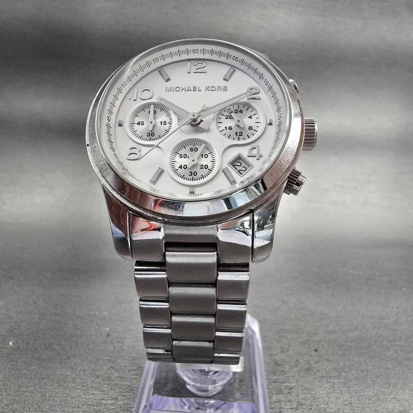 Michael Kors Runway Chronograph Watch Men 38mm Silver Dial Date MK5076 New Batt5