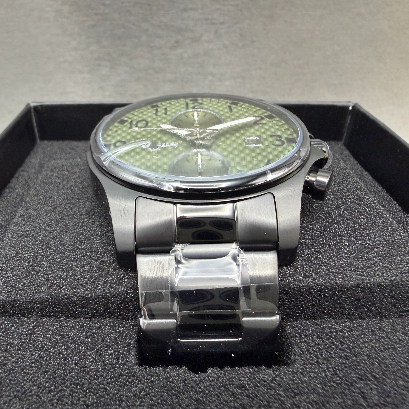 Chase Durer Chronograph Watch Men 48mm Green Carbon Dial Black Date CDW-00992