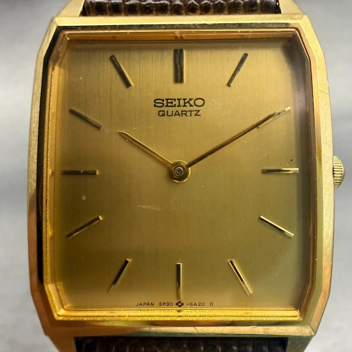 Seiko Watch Men 27mm Gold Dial Gold Tone Rectangle 5P30-5A19 New Battery Vintage1
