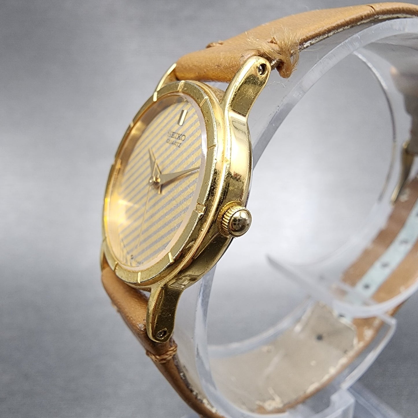 Seiko Watch Women 22mm Gold Dial Gold Tone Round 73210210 New Battery2