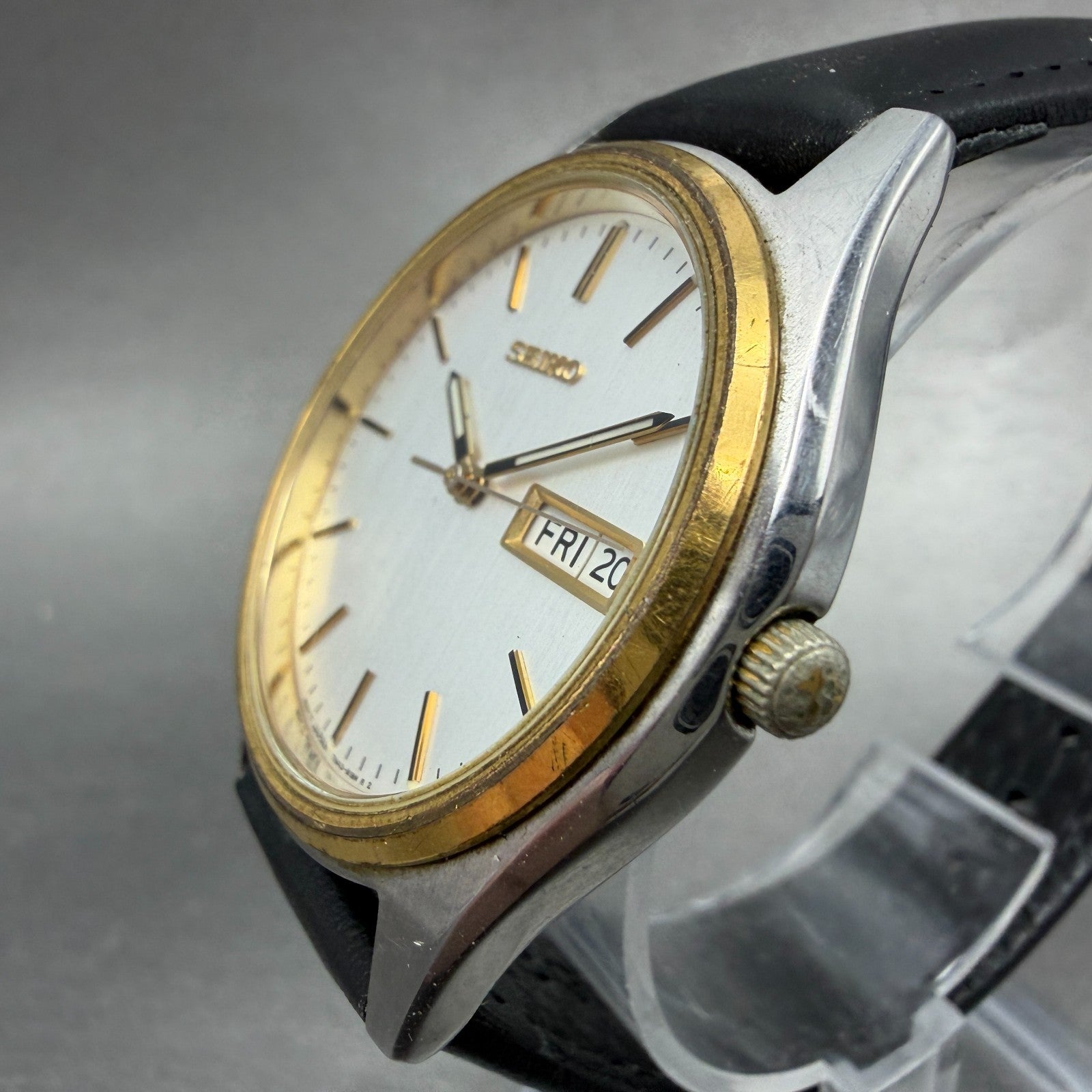 Seiko Watch Men 37mm Silver Dial Two Tone Daydate Round 7N43-9048 New Battery M32