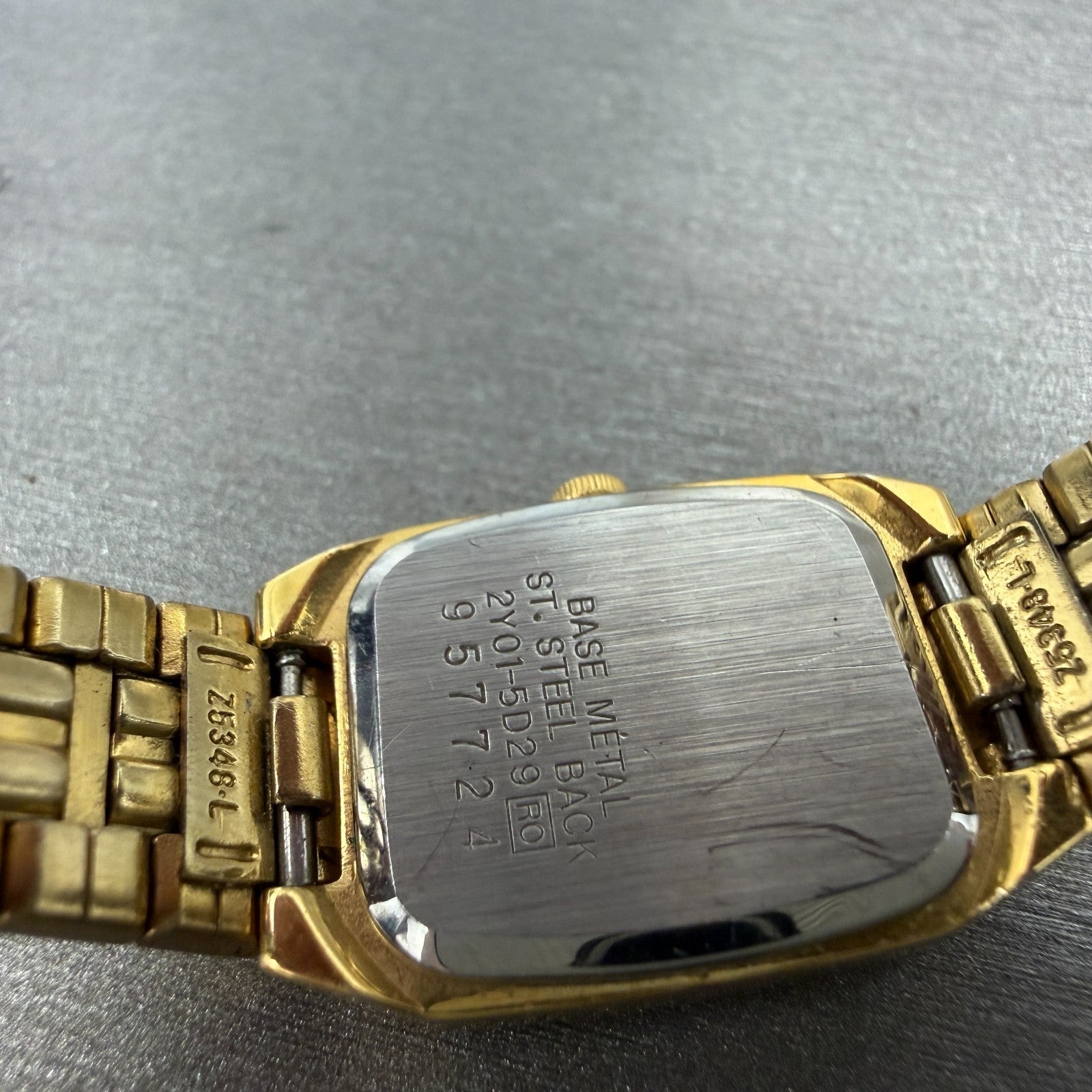 Seiko Tank Watch Women 17mm Black Dial gold Tone Octagon 2Y01-5D29 New Battery9