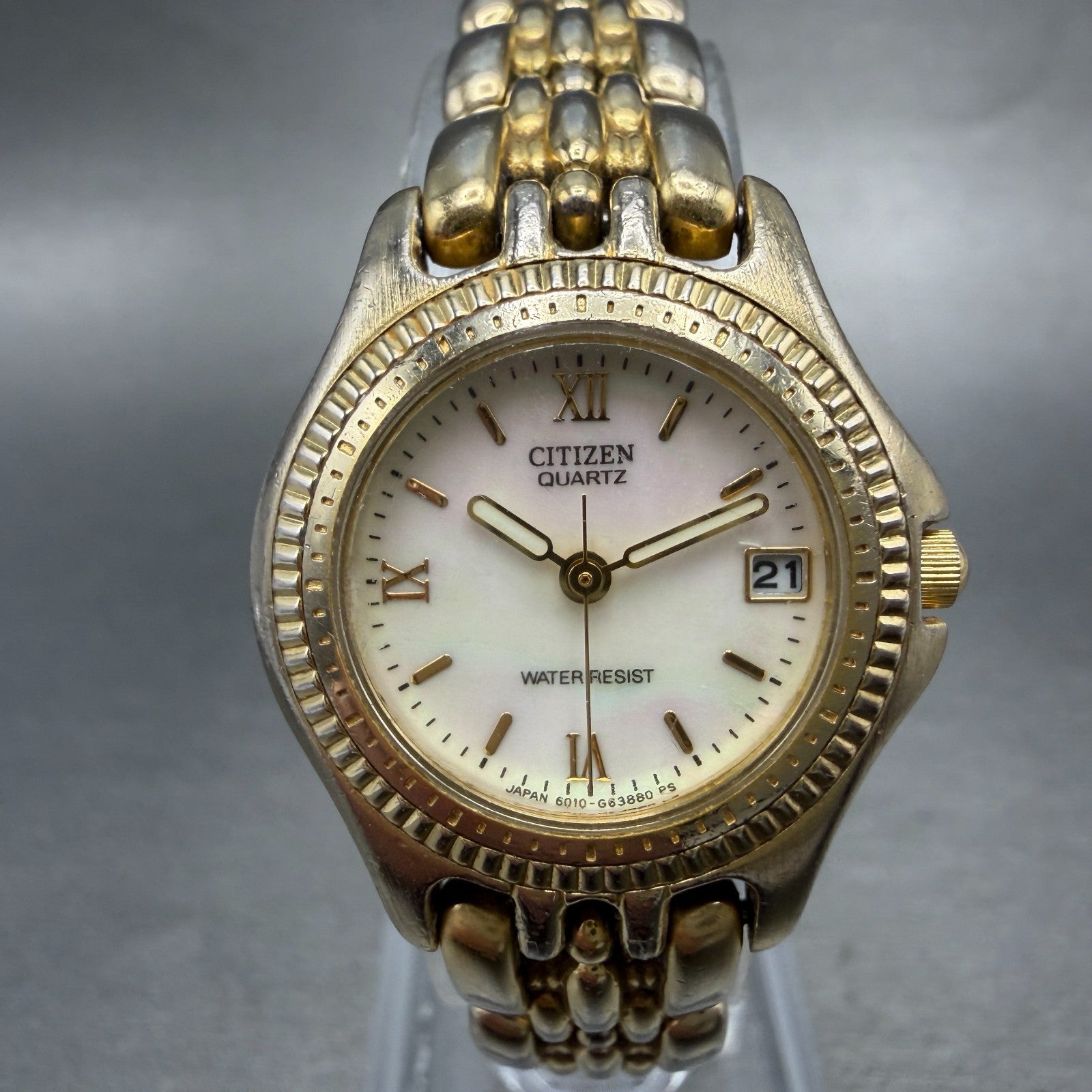 Citizen Watch Women 25mm MOP Dial Gold Tone Date Round 6010-G14083 New Battery0
