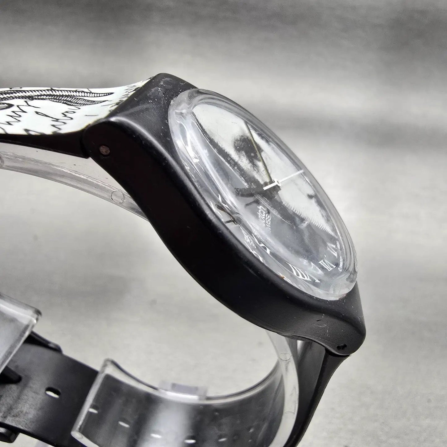 Swatch Gent GLANCE Watch Men 34mm Silver Dial Black Case Round GB149 New Batt L3