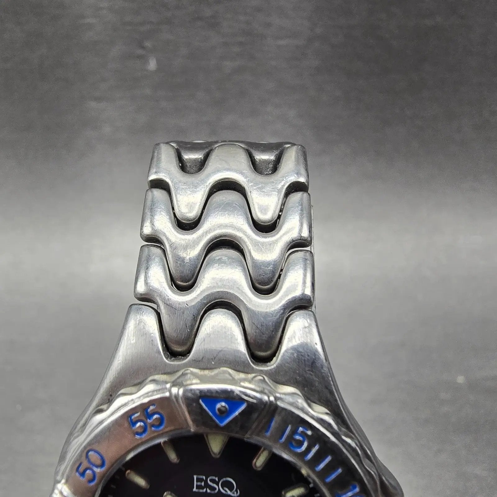 ESQ Freedom Eagle Dive Watch Women 29mm Black Dial Steel Date 100224 New Battery4