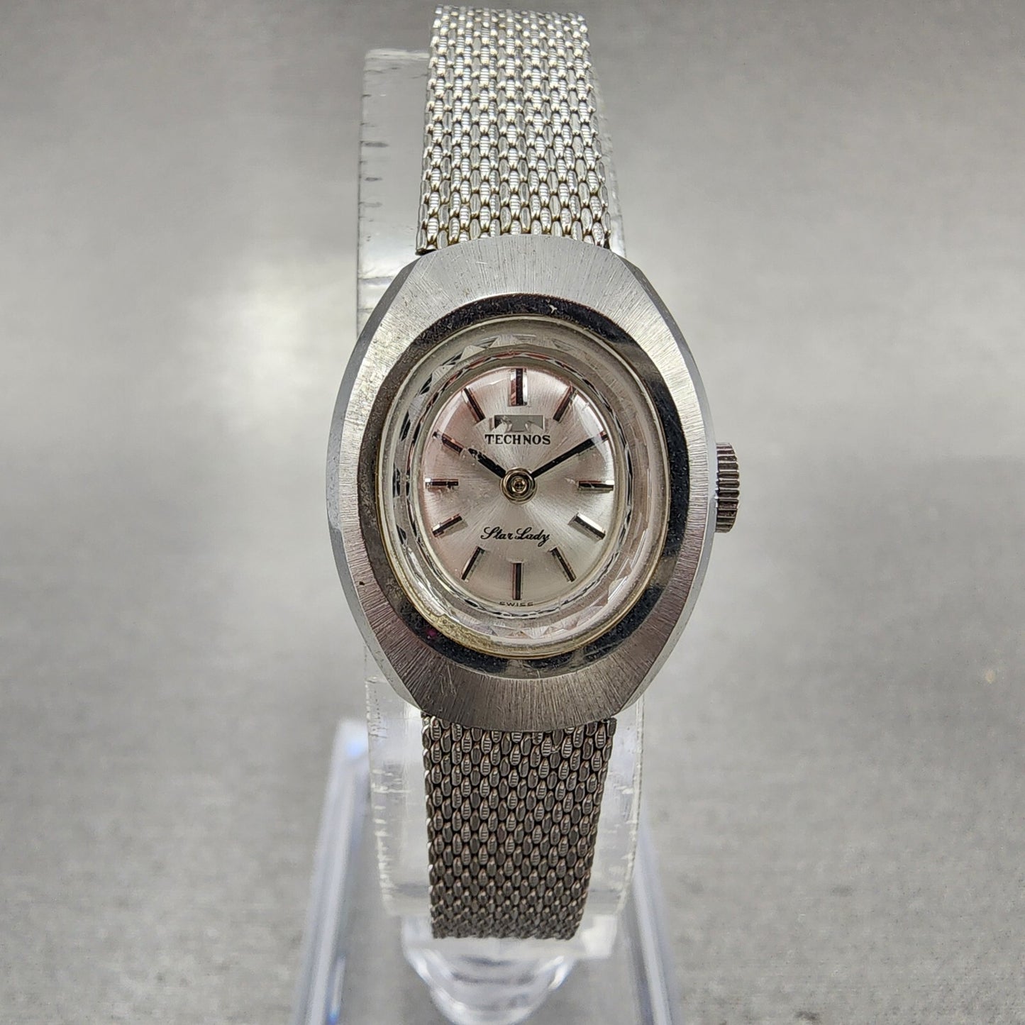 Technos Star lady Watch Women 19mm Silver Dial Steel Oval Manual Wind Runs VTG0