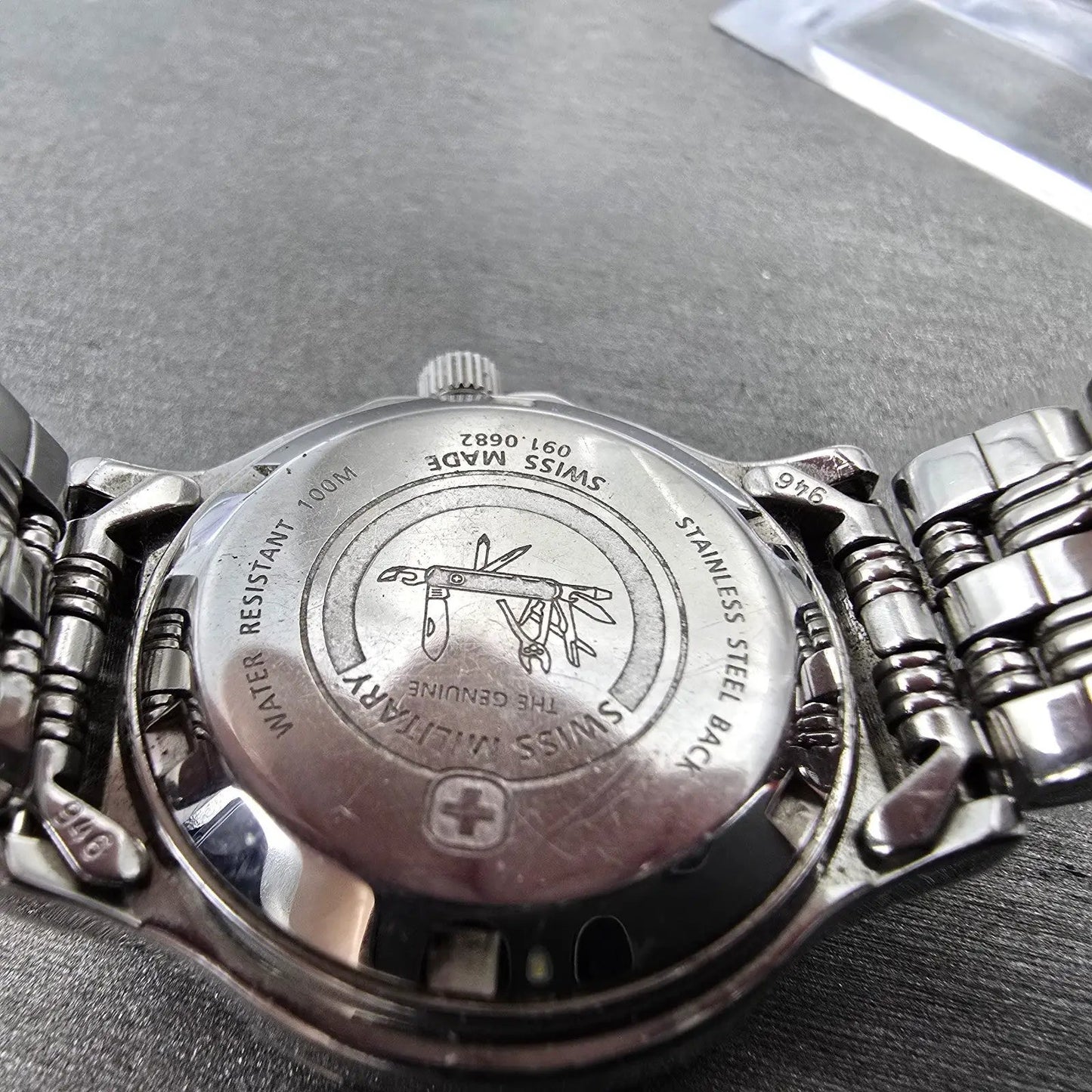 Wenger Swiss Military Watch Women 29mm White Dial Two Tone Daydate Round NewBatL9