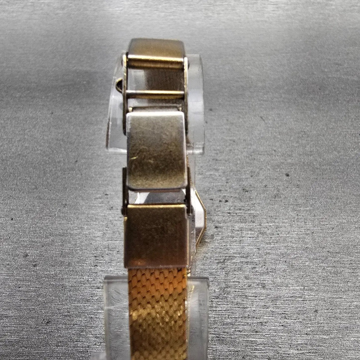 Citizen CQ Watch Women 21mm Champagne Dial Gold Tone Oval 4-830571 New Battery7