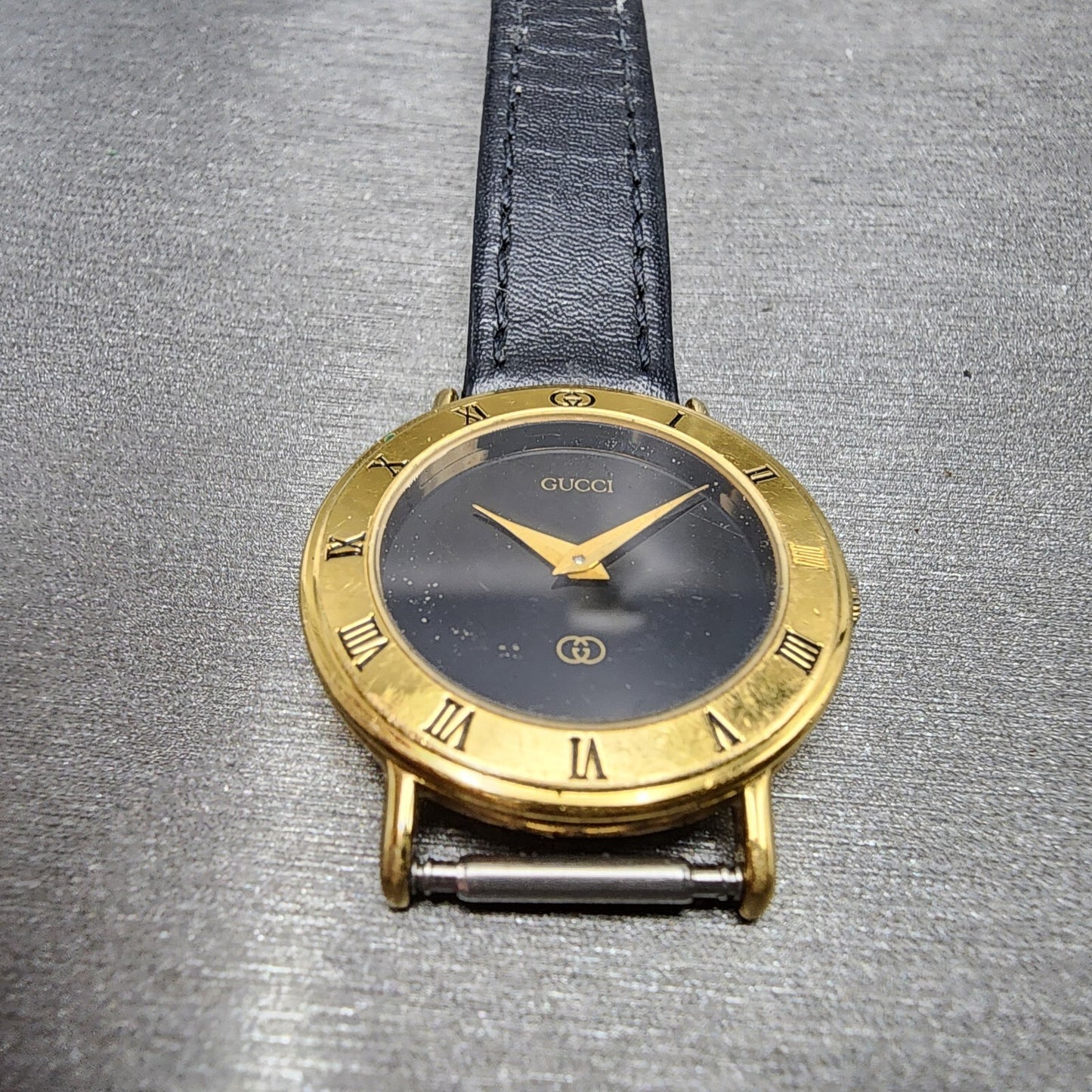 Gucci 3000L Watch Women 26mm Black Dial Gold Plated Round New Battery Vintage2