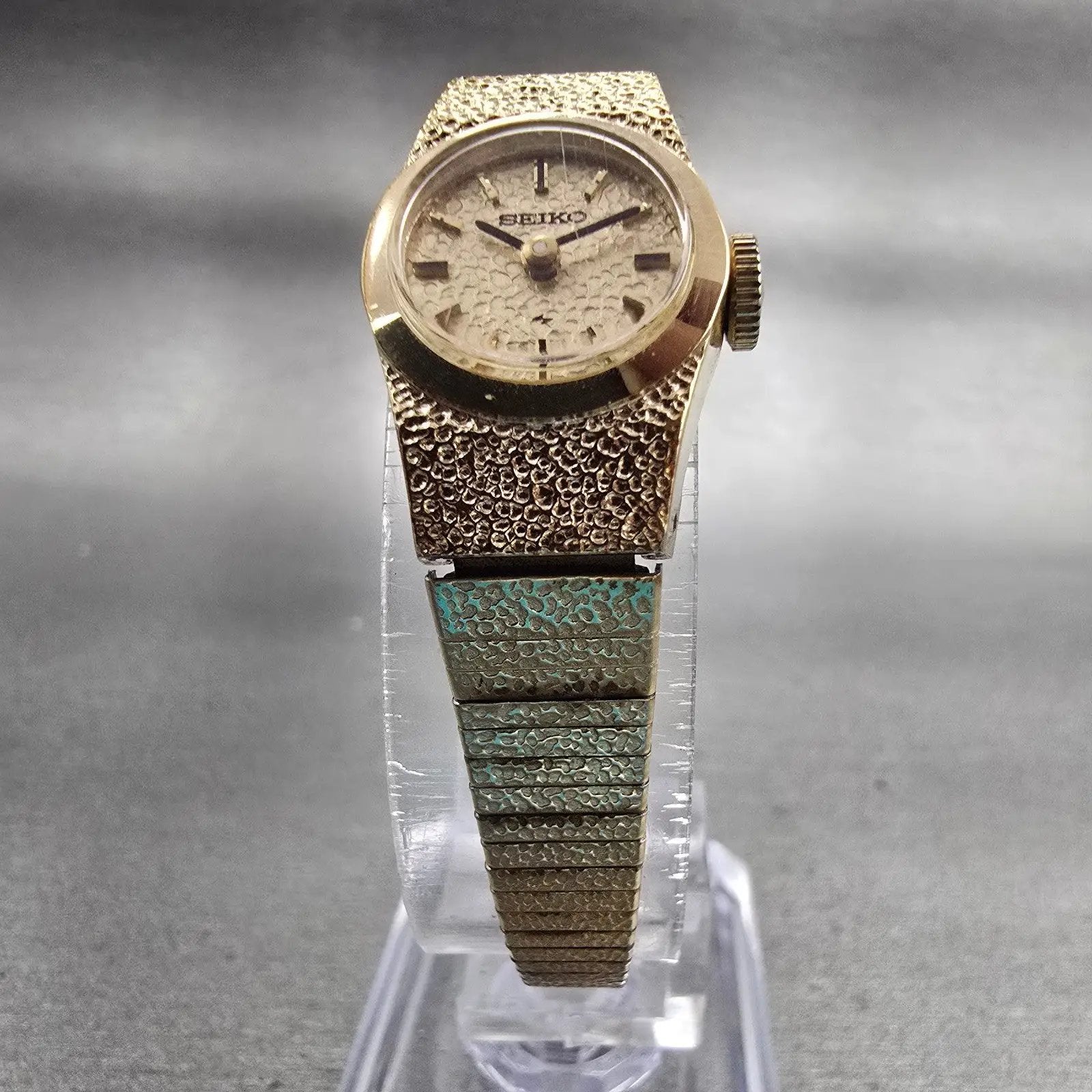 Seiko Watch Women 16mm Gold Dial Gold Tone Round  Manual Wind Works VTG 11-04595
