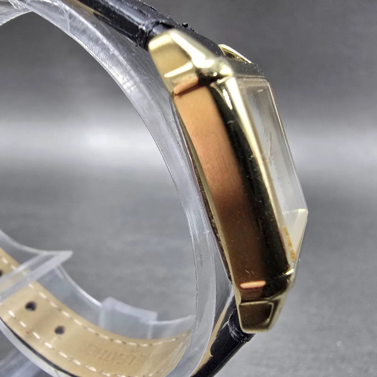 Citizen Eco-Drive Tank Watch Women 18mm Champagne Dial Gold B023-S001561 Works 43