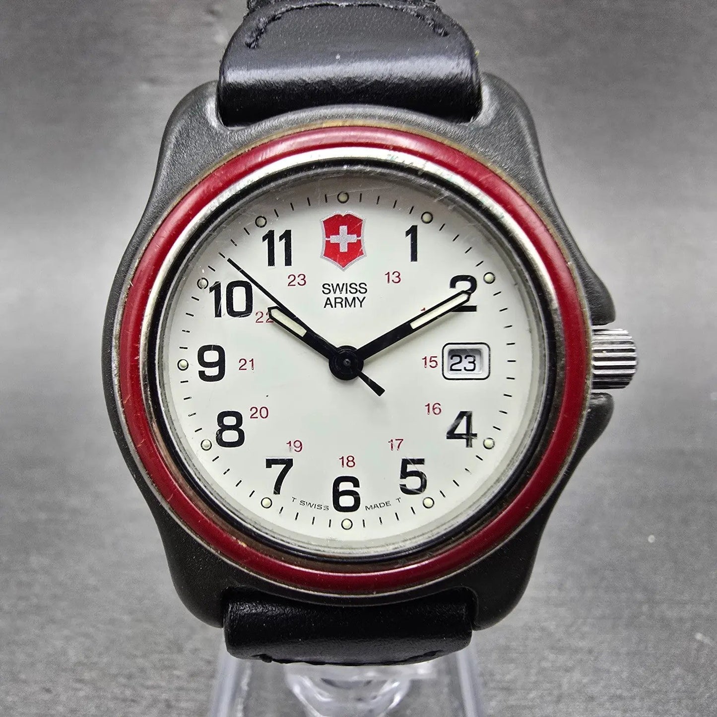 Victorinox Swiss Army Watch Women 33mm White Dial Black Tone Date Round PARTS0