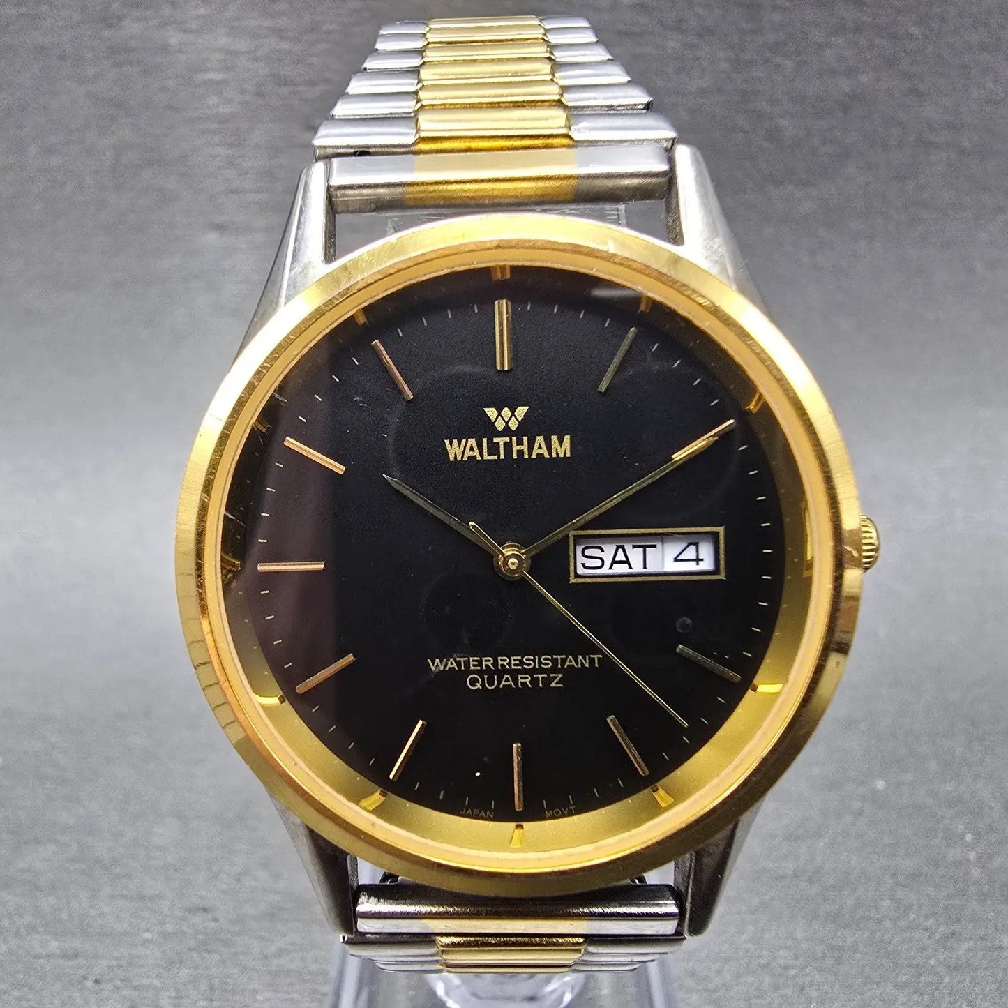 Waltham Watch Men 36mm Black Dial Two Tone Daydate Round New Battery Vintage DF0