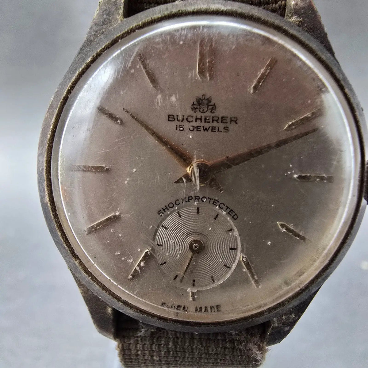 Bucherer Watch Unisex 30mmSilver Dial Gold Tone Small Seconds Manual Wind Runs1