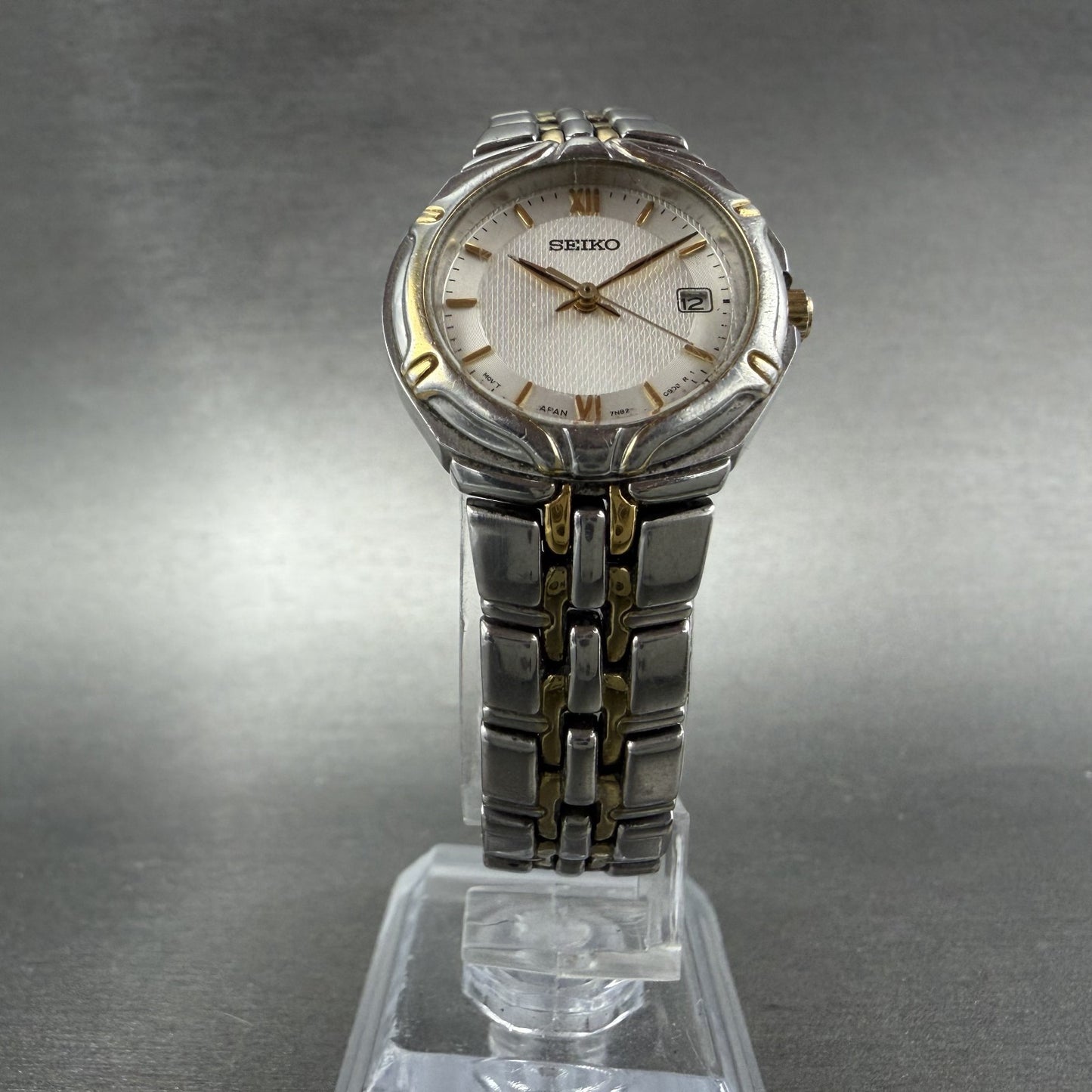 Seiko Watch Women 26mm Silver Dial Two Tone Date Round 7n82-0at0 New Battery IOJ5