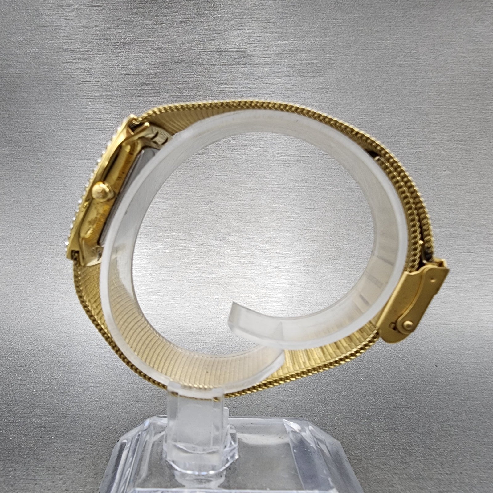 Skagen Tank Watch Women 27mm MOP Dial Gold Tone Rectangle 384SGG New Battery6