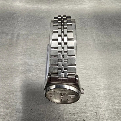 Seiko SQ Watch Women 23mm Silver Dial Silver Tone Daydate 2A23-0029 New Battery4