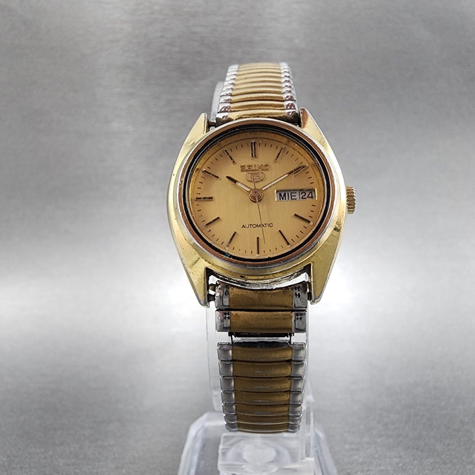 Seiko 5 Automatic Watch Women 24mm Gold Dial Gold Tone Daydate Round Runs5
