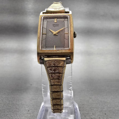 Seiko Tank Watch Women 17mm Silver Dial Gold Tone Rectangle 2C20-5830 New Batter5