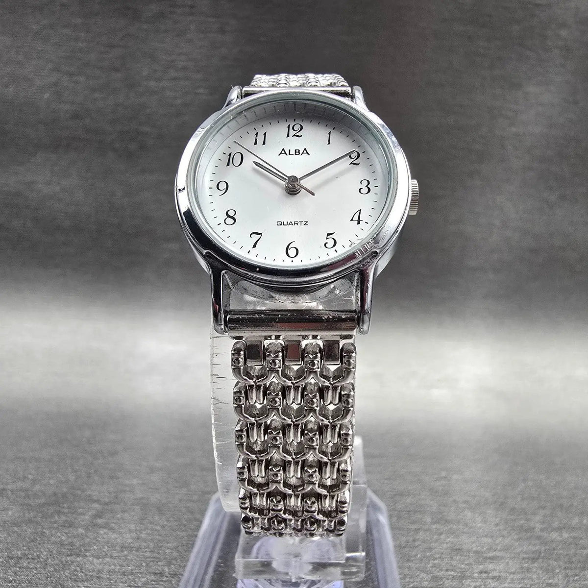 Seiko Alba Watch Women 23mm Silver Dial Silver Tone Round V811-0780 New Battery5