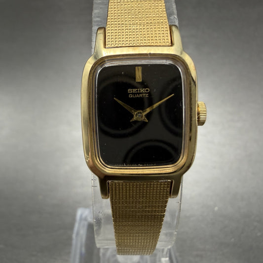 Seiko Tank Watch Women 16mm Black Dial Gold Tone Rectangle 2C20-5329 New Battery0