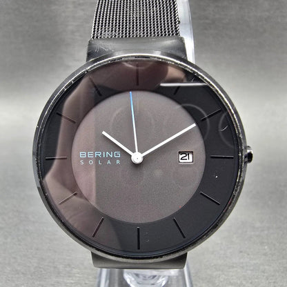 Bering Solar Watch Men 39mm Gray Dial Black Date Round Mesh 14639-122 Works0