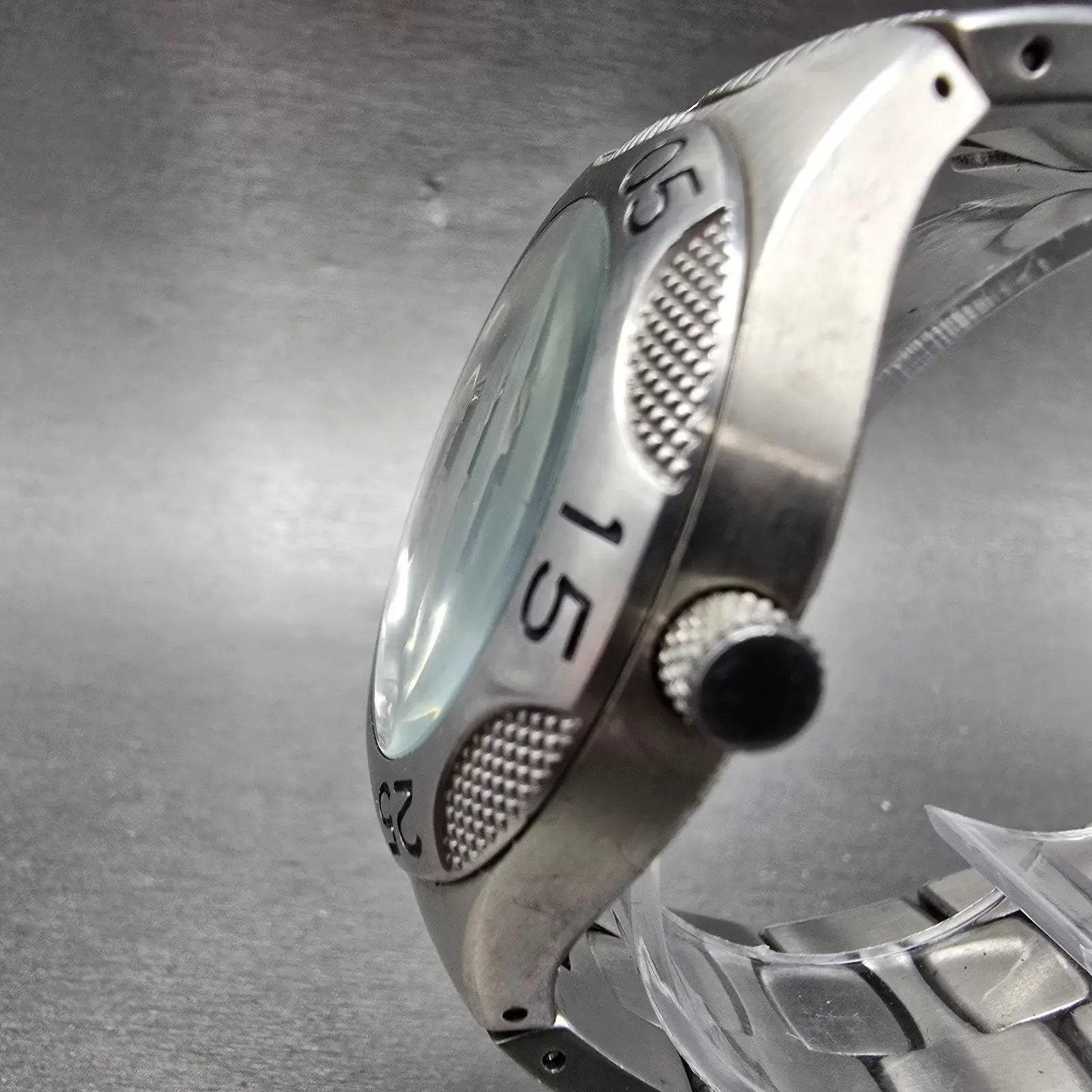 Eddie Bauer Dive Watch Men 41mm Silver Dial Silver Tone Date Round New Battery2