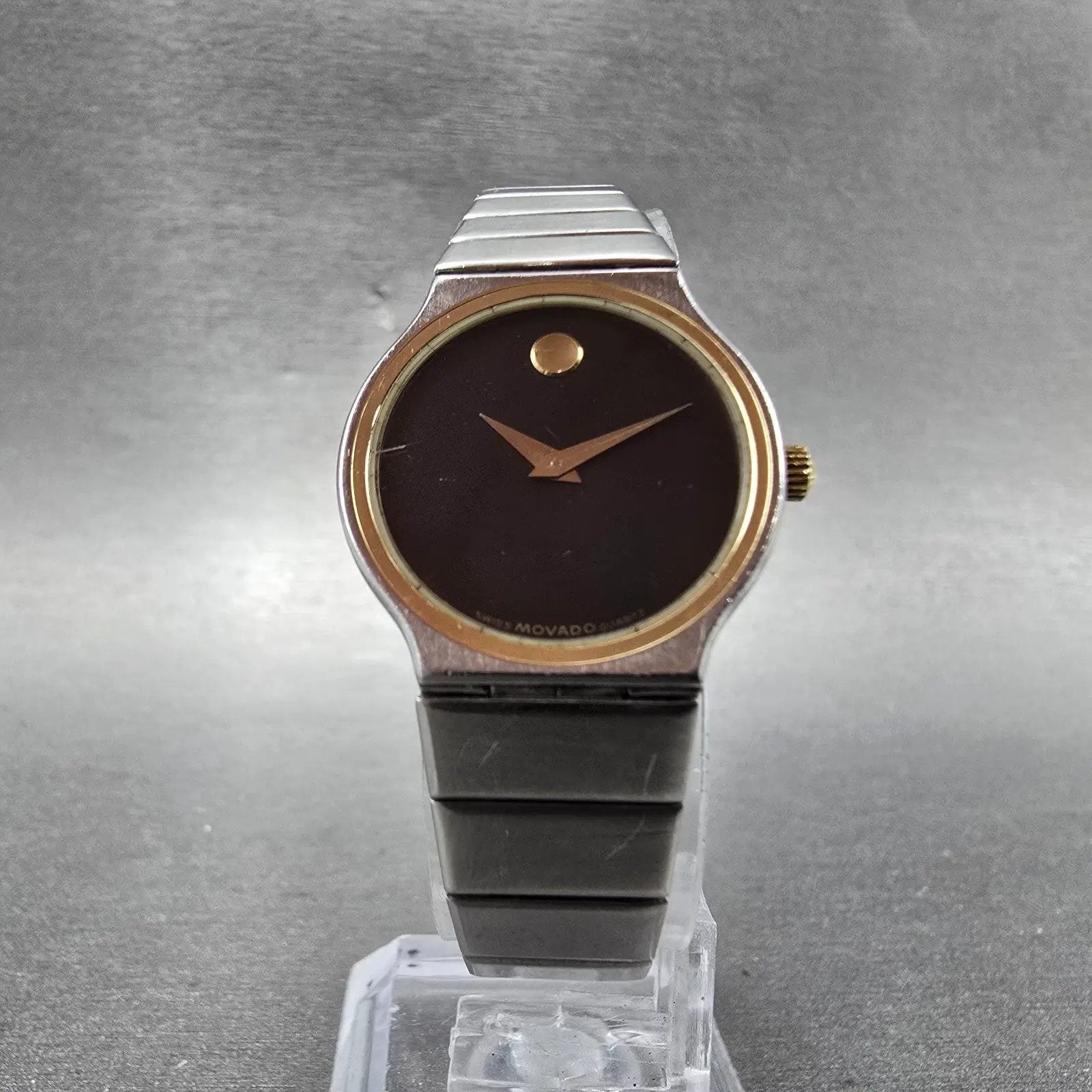 Movado Watch Women 23mm Black Dial Two Tone Round 85-40-881 New Battery Vintage5