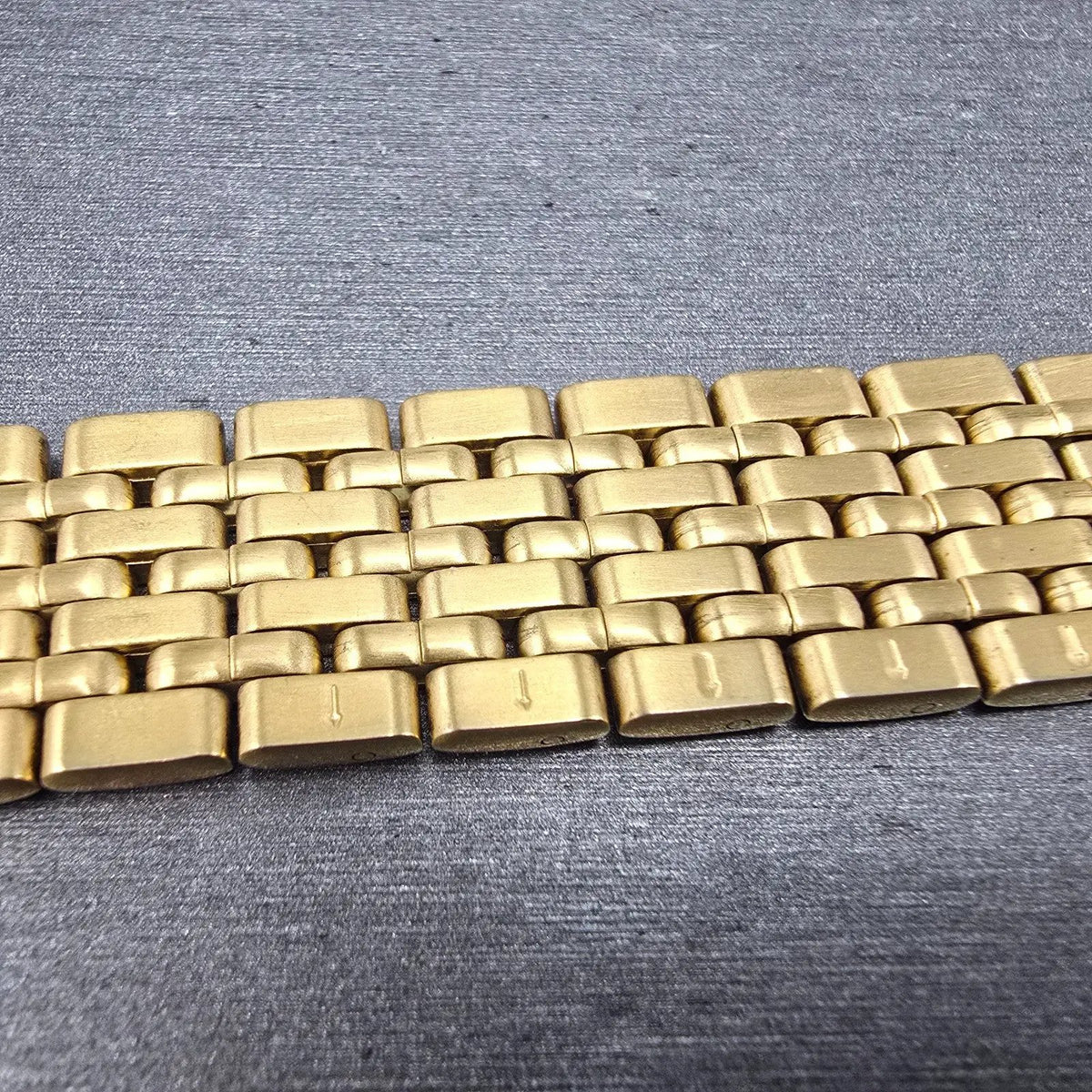 Seiko Bracelet 15mm Stainless Steel Gold Tone Vintage Japan 43G6-BI10