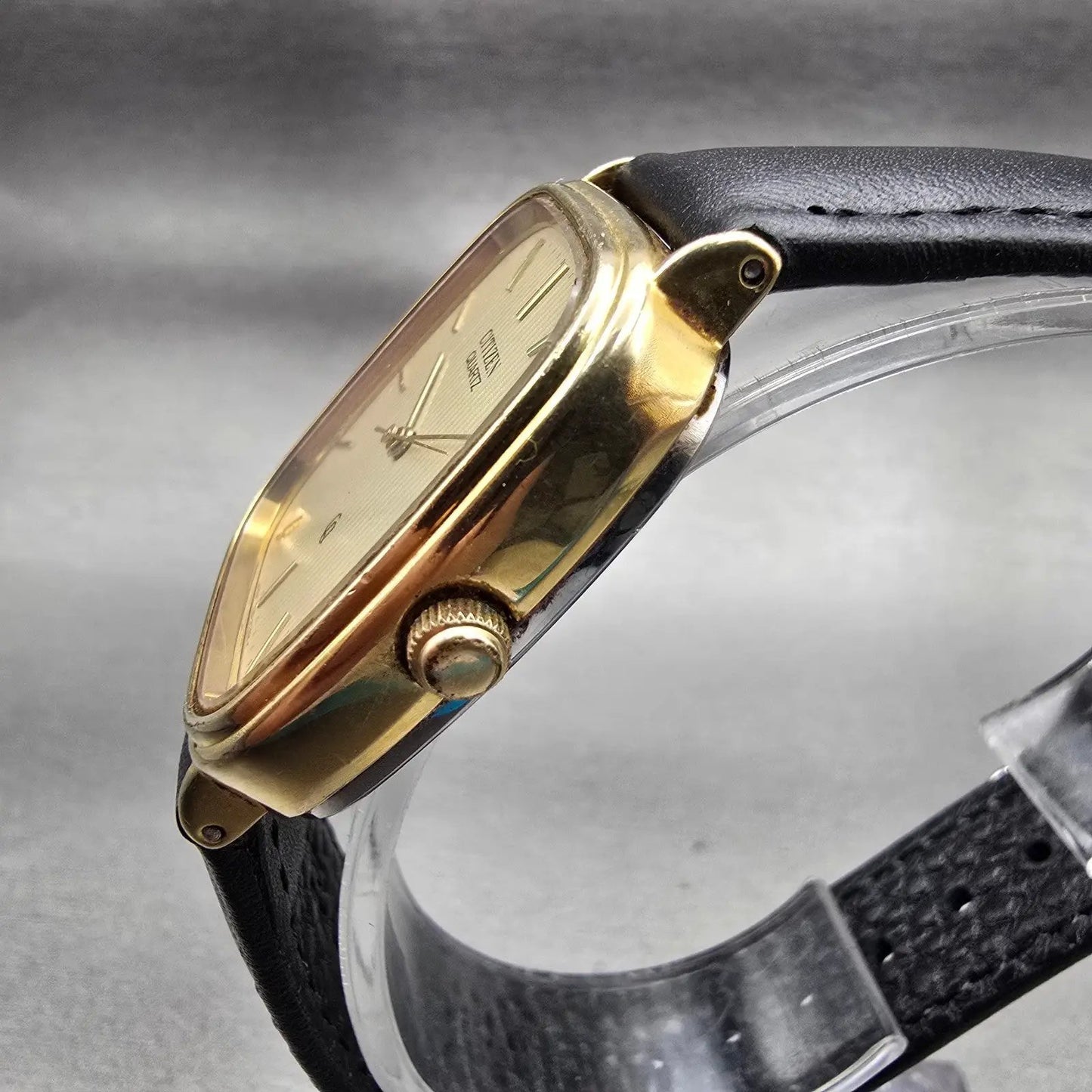 Citizen CQ Watch Men 30mm Champagne Dial Gold Tone Date 4-211600 New Battery VTG2