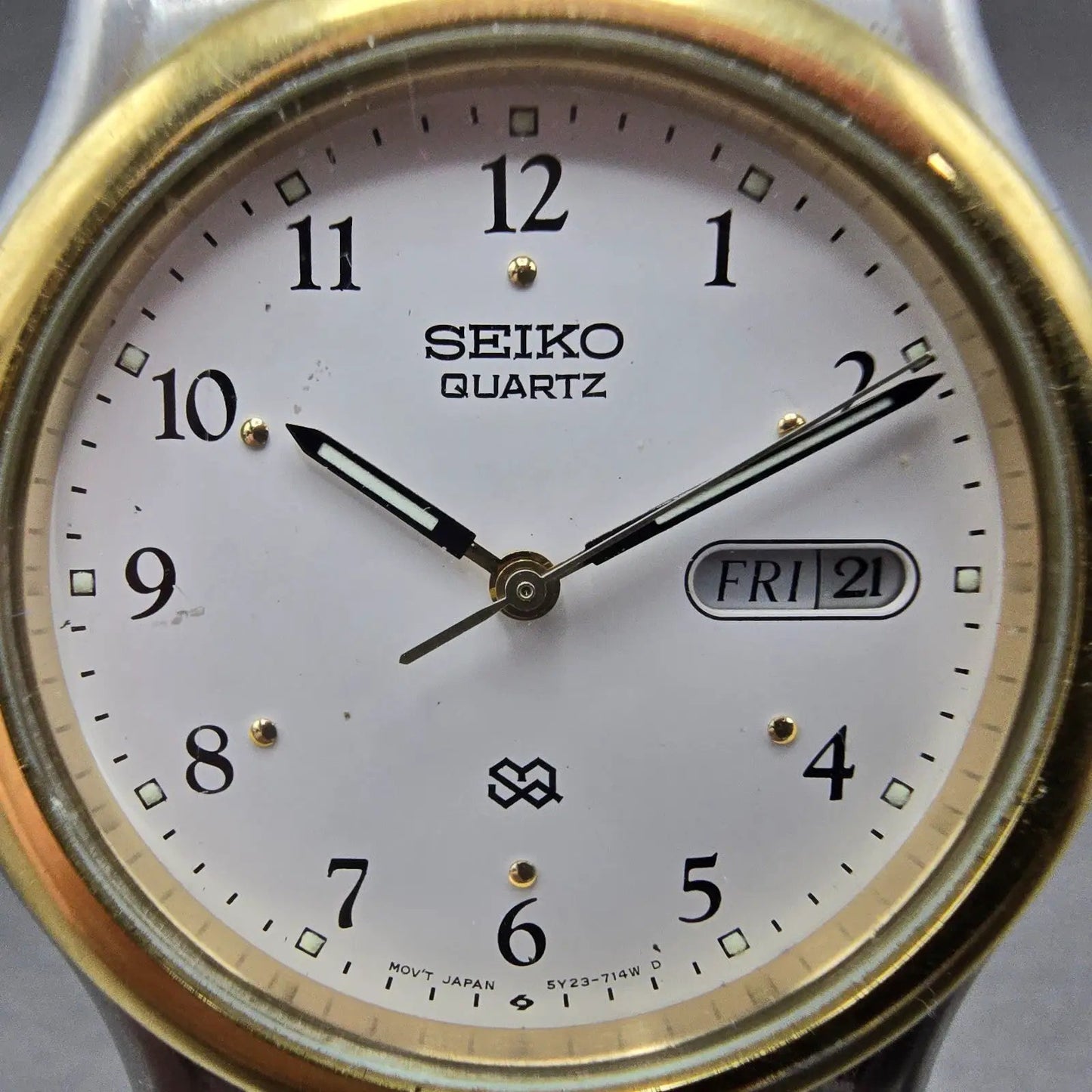 Seiko SQ Watch Men 36mm White Dial Silver Tone Dadyate 5Y23-7089 PARTS NO BACK2