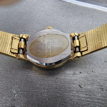 Seiko Watch Women 17mm Champange Dial Gold Tone Round 2C200149 New Battery9