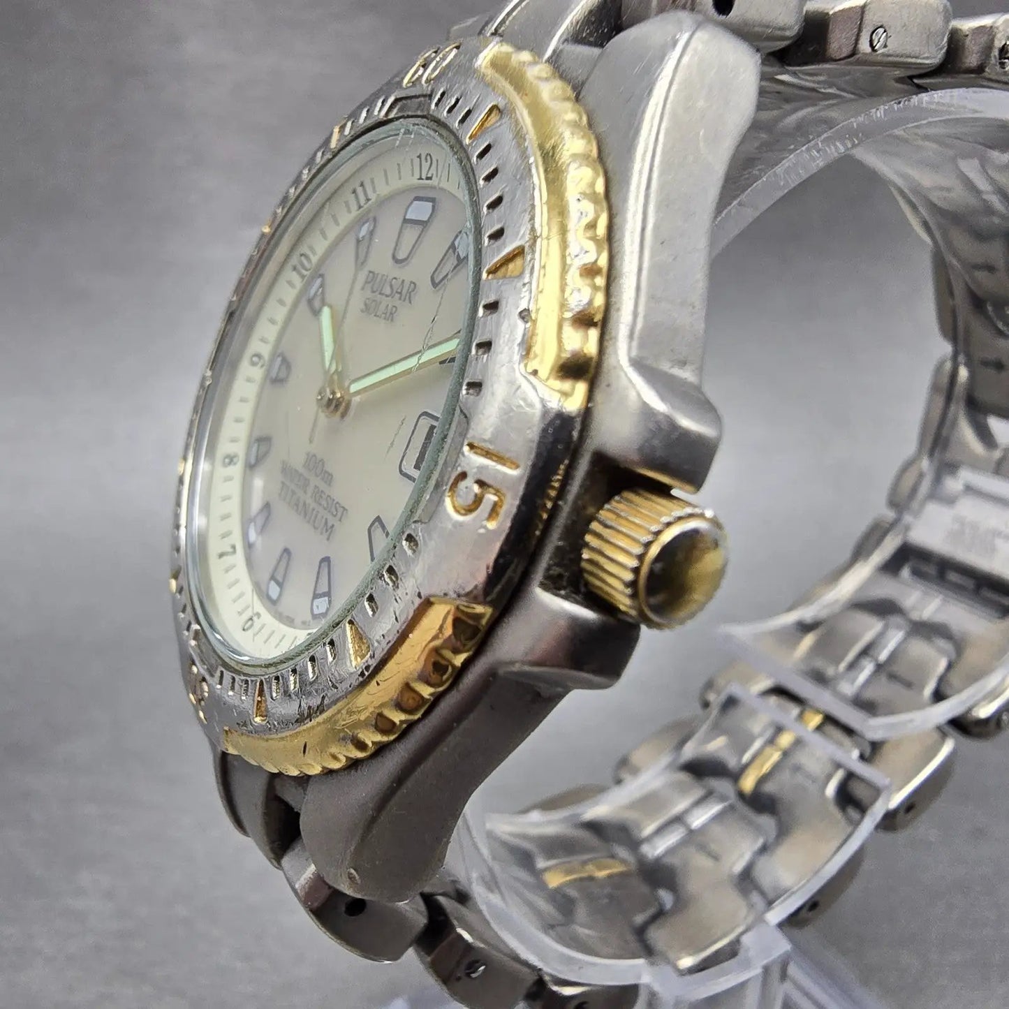Seiko Pulsar Solar Dive Watch Men 38mm Gray Dial TwoTone Titanium READ!!!!! Runs2