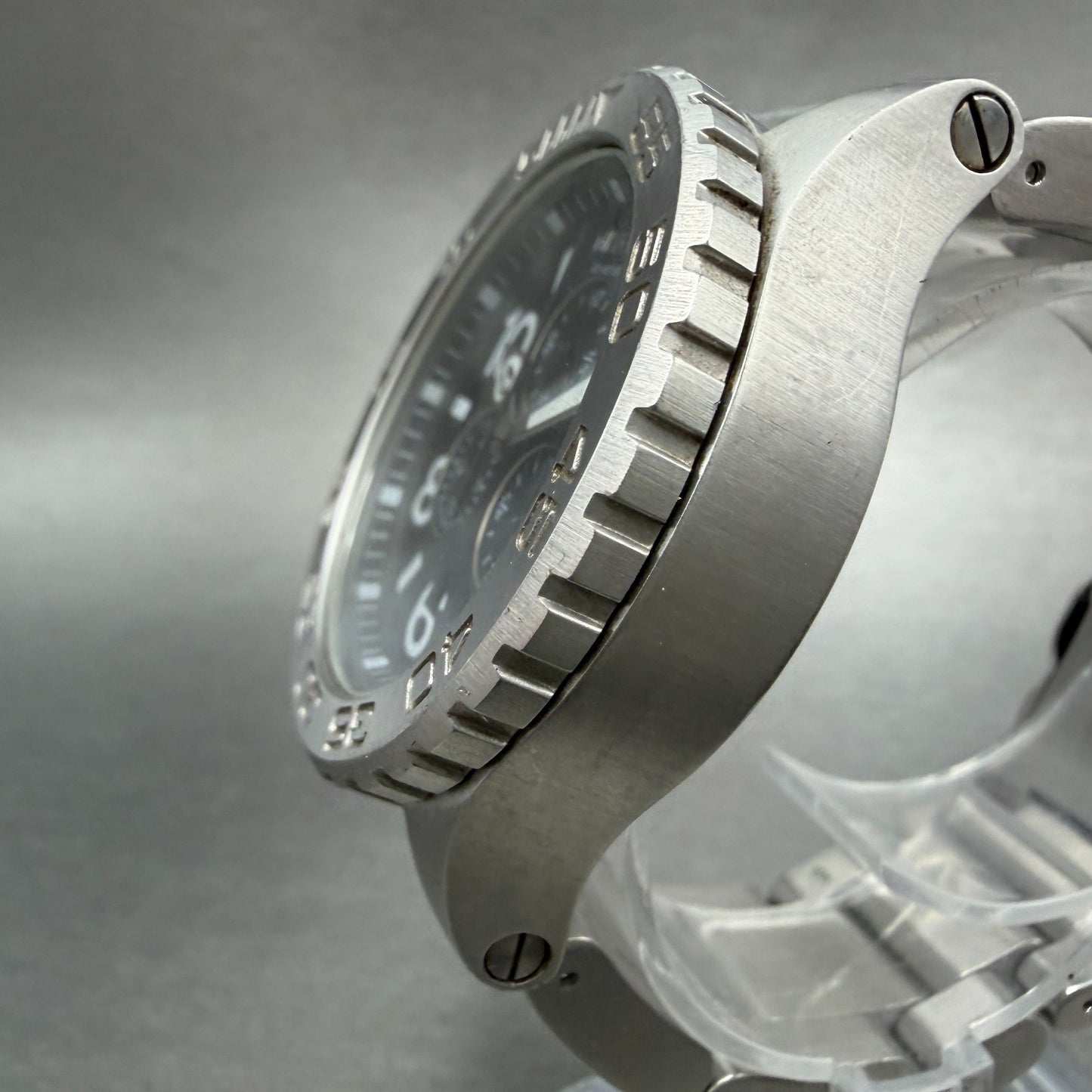 Nixon 42-20 Chrono Watch Women 42mm Black Dial Silver Tone Date New Battery2